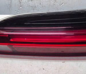 Lanterna Direita Tampa Traseira Bmw X4 M Sport 2019/2023 Direito/passageiro Vermelho