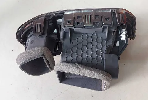 Difusor Ar Direito Ram 1500 Night Edition 2024 - Imagem 4