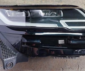 Farol Completo Direito Velar 2.0 Hìbrida 2023 Direito/passageiro