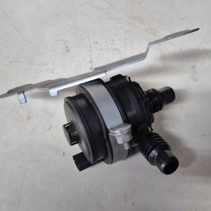 Bomba Água Auxiliar Bmw X4 2.0 M30i 2023