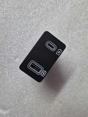 Tomada Usb Byd King 2026 Ha5hb-7922010 Cinza