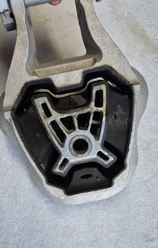 Coxim Inferior Motor Câmbio Bmw X2 M35i 2025 2.0 317cv - Imagem 3
