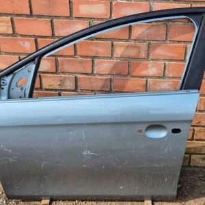 Porta Dianteira Esquerda Fiat Bravo 2010/2015 Dianteira Esquerdo Verde