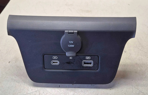 Tomada Usb Byd Mini Dolphin 2025
