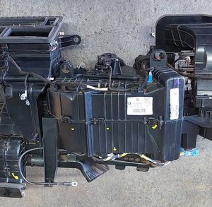 Caixa Ar Forçado Condicionado Dodge Ram Longhorn 3500 2022