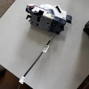 Fechadura Porta Traseira Esquerda Peugeot 208 2008 2015/2016
