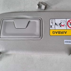 Quebra Sol Direito Mitsubishi Pajero Sport 2.4 2025
