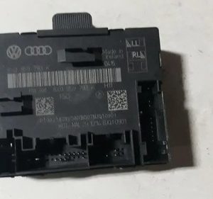 Módulo Vidro Eléctrico Dianteiro Esquerdo Audi Q3 2013/2016