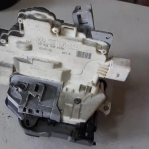 Fechadura Porta Dianteira Direita Touareg 3.6 V6 2017