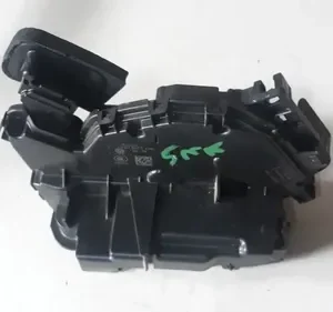 Fechadura Porta Dianteira Direita Jetta R-line 2019