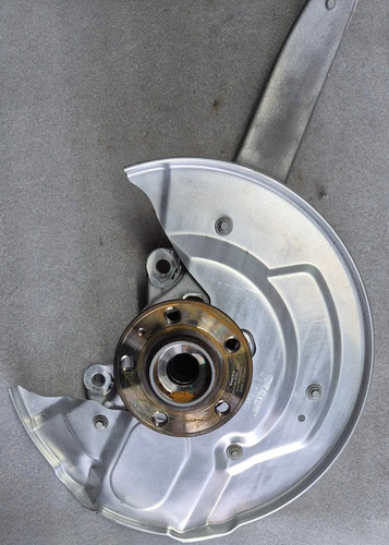 Cubo Roda Montante Dianteiro Esquerdo Volvo Xc60 T8 2024 - Imagem 2