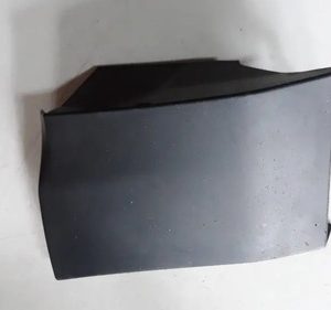 Acabamento Spoiler Lado Esquerdo Land Rover Evoque 2013