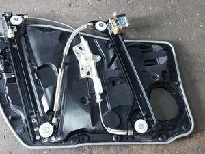 Máquina Vidro Dianteira Direita Mercedes Cla 250 2015