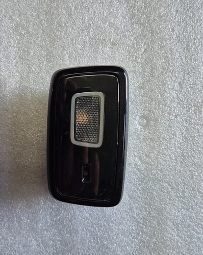 Luz Teto Cortesia Direita Volvo Xc60 T8 2023/2024 - Imagem 2