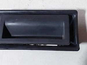 Maçaneta Tampa Traseira Jetta 2016 Preto Traseira
