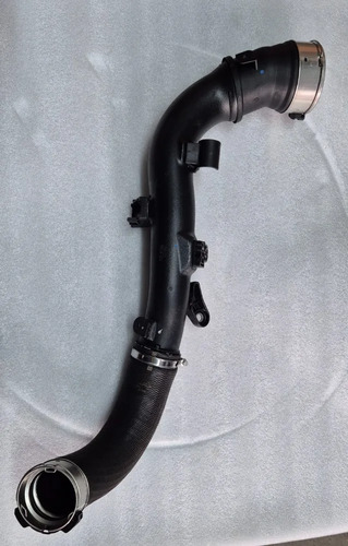 Mangueira Intercooler Volvo Xc60 T8 Hìbrida 2024 31370126 Preta