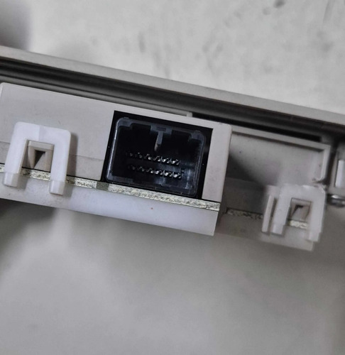 Luz De Teto Cortesia Mitsubishi Pajero Sport 2025 - Imagem 5