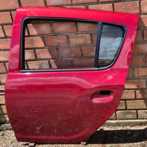Porta Traseira Esquerda Renault Sandero 2014/2022 Traseira Esquerdo Vermelho