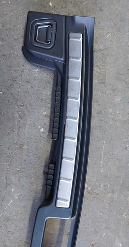 Acabamento Soleira Painel Traseiro Volvo Xc60 2020 Preto - Imagem 5