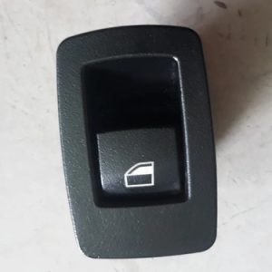 Botão Vidro Porta Traseira Esquerda Bmw X1 2016