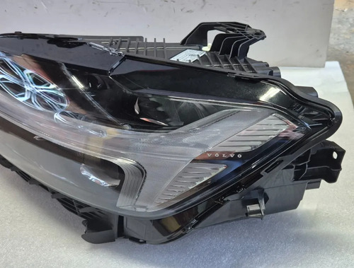 Farol Esquerdo Volvo Xc60 T8 Hìbrida Fulled 2023/2024 Esquerdo/motorista - Imagem 2