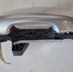 Maçaneta Externa Traseira Direita Toyota Hilux 2.8 2018 Prata Traseira
