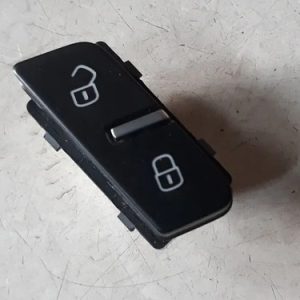 Botão Trava Porta Traseira Direita Touareg 3.6 V6 2017