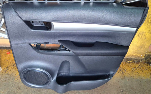 Forro De Porta Traseiro Direito Hilux Sr 2.8 2022 - Imagem 5