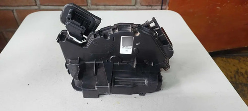 Fechadura Porta Traseira Direita Vw Passat Tsi 2019
