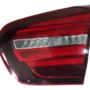 Lanterna Tampa Traseira Lado Direito Mercedes Gla200 2018 Direito Vermelho