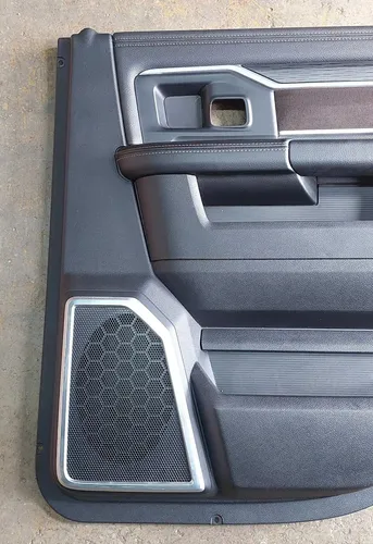 Forro De Porta Traseiro Direito Dodge Ram 2500 2023 - Imagem 3