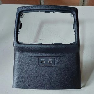 Tomada Usb Dupla Bmw X2 1.5 3cc 2021