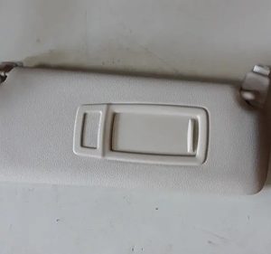 Quebra Sol Lado Direito Bmw 320i Active 2013/2017