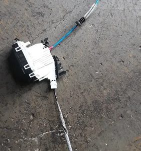 Fechadura Porta Traseira Direita Mercedes Gla200 2018