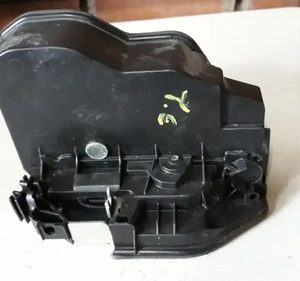 Fechadura Porta Traseira Esquerda Bmw 320i 2014/2015