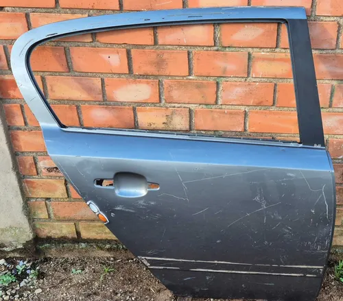 Porta Traseira Direita Chevrolet Vectra Gt Hatch 2008/2011 Traseira Direita Cinza