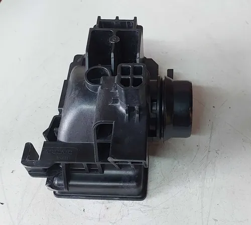 Caixa Esquerda Radiador Volvo Xc60 T8 Hìbrida 2024 - Imagem 3