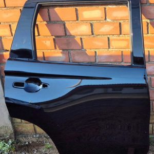 Porta Traseira Direita Mitsubishi Pajero Sport 2024/2025 Traseira Direito Preta