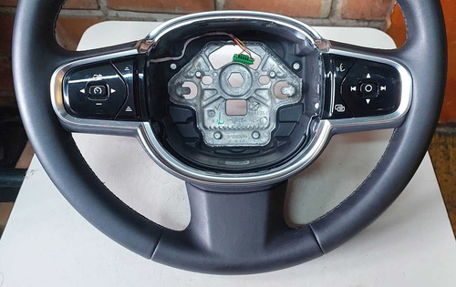 Volante Volvo Xc60 T8 Hìbrida Ultimate 2023/2024 - Imagem 4