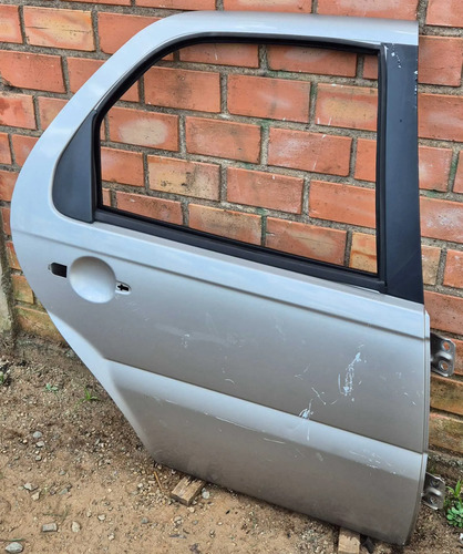 Porta Traseira Direita Fiat Palio Elx 2010/2011 Traseira Direita Dourado - Imagem 4