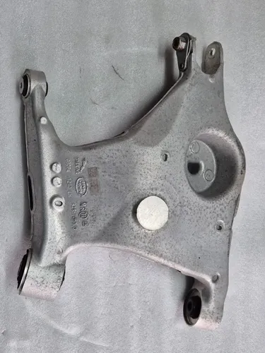 Balança Bandeja Traseira Esquerda Jaguar Xe 2.0 P250 2018 - Imagem 2