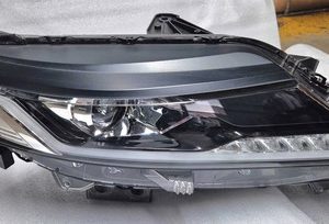 Farol Direito Mitsubishi Pajero Sport 2.4 2024/2025 Direito/passageiro