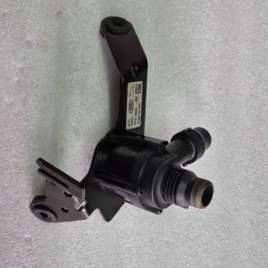 Bomba Água Auxiliar Jaguar Xe 2.0 P250 2018 Hx738b500ab