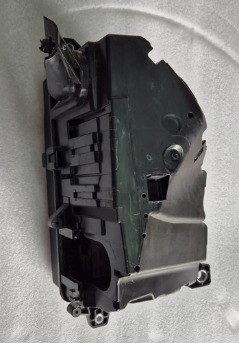 Tampa Capa Caixa Fusivel Volvo Xc60 T8 Hìbrida 2023/2024 - Imagem 5