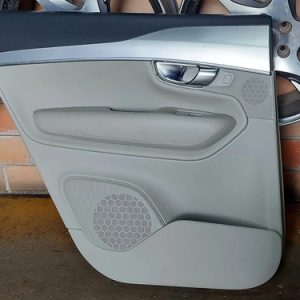 Forro De Porta Traseiro Esquerdo Volvo Xc90 2.0 T6 2019