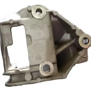 Suporte Bomba Hidraulica Sandero Logan Clio 8200213616