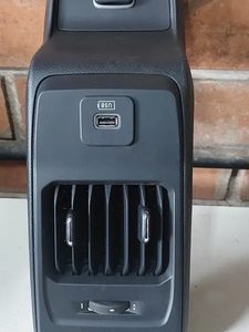 Moldura Difusor Ar Console Central Usb Jeep Compass 2022