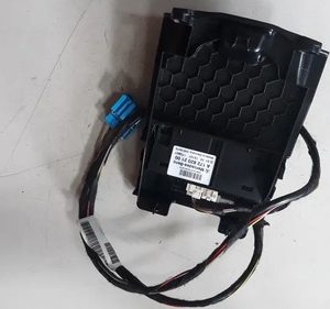Entrada Usb  Cabo Moldura Mercedes Gla200 2018