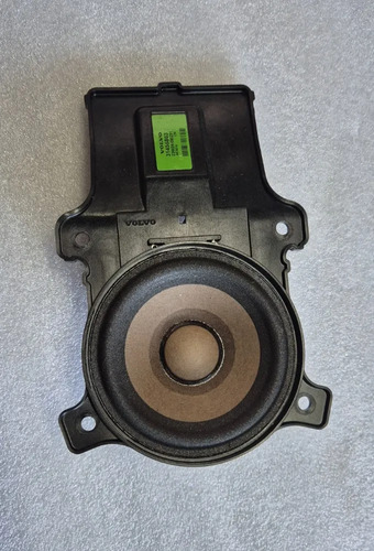 Alto Falante Central Painel Volvo Xc60 T8 2023/2024 Preto - Imagem 3
