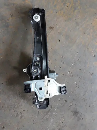 Maquina De Vidro Traseira Direita Peugeot 208 E 2008 2017 - Imagem 2